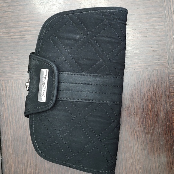 Vera Bradley Handbags - Used Vera Bradley Kiss 'n Snap Black Wallet, gently worn